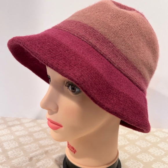 Duluth Trading Co Pink and Burgundy Wool Hat - Picture 1 of 9